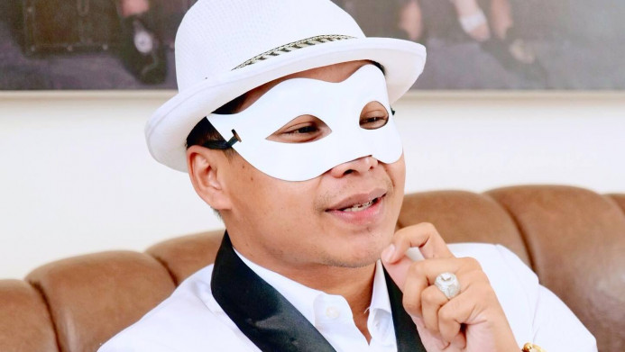 Ikut Bela Jessica Wongso, Wirang Birawa Diteror Kain Kafan
