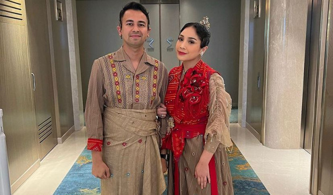 Nagita Slavina Tampil Memukau di Jakarta Fashion Week 2023