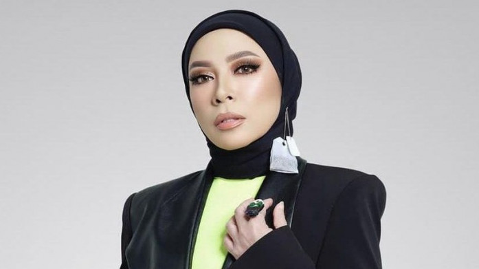 Heboh Dituding Sebagai Orang Ketiga, Melly Goeslaw Batasi Komentar
